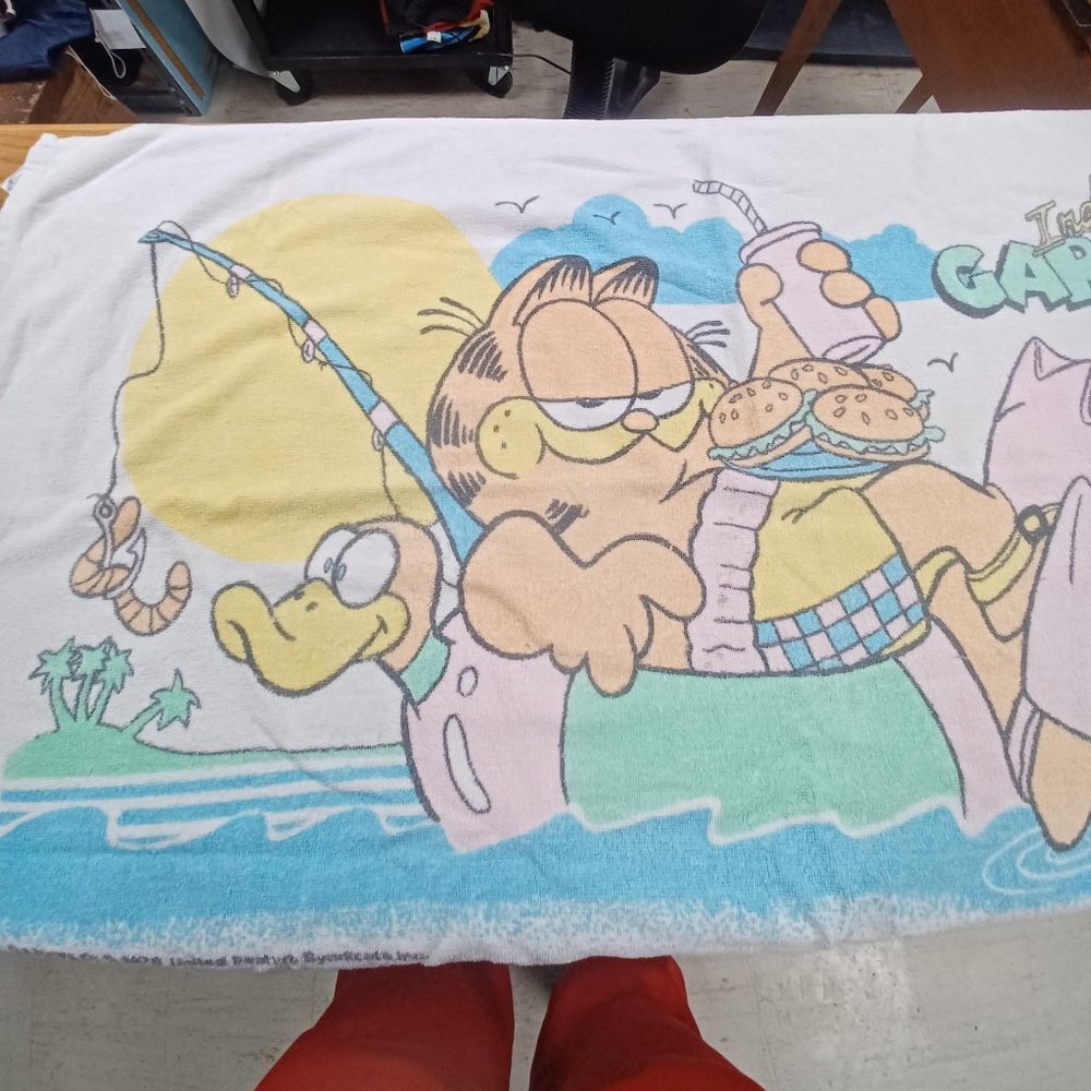 Vintage 1978 Garfield Beach Towel